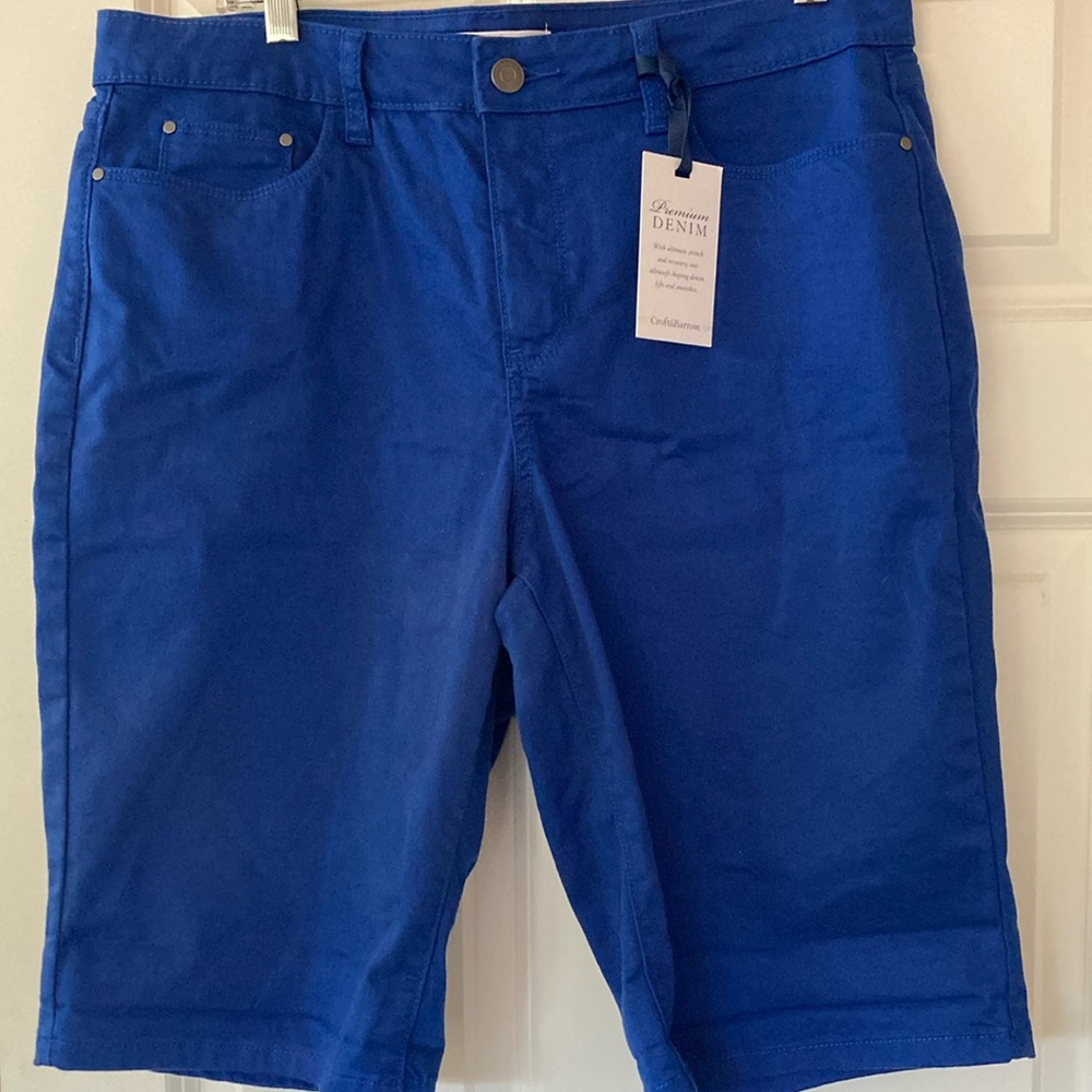 Croft & Barrow Blue Bermuda Shorts Mid-Rise